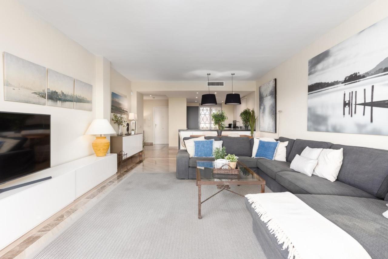 Homeforguest Front Line Beach Apartment In Hacienda Playa Marbella Esterno foto
