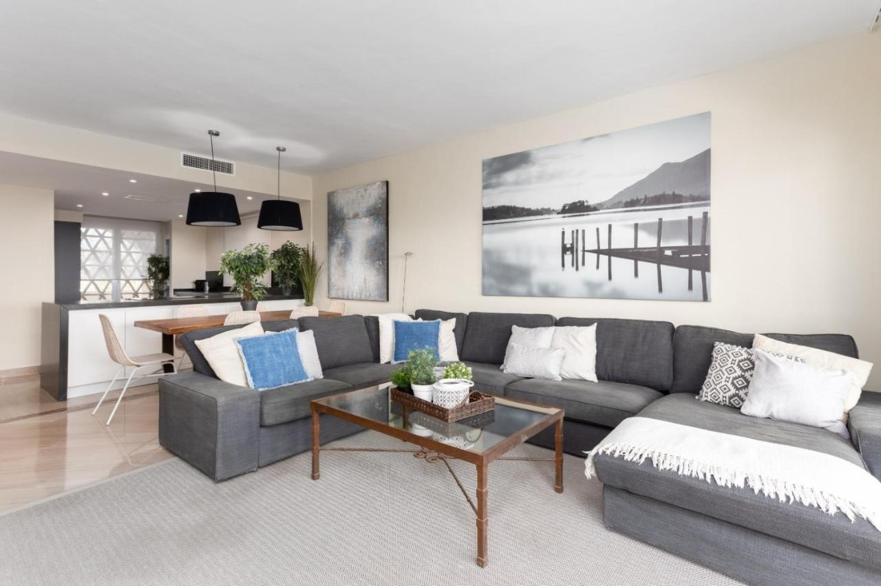 Homeforguest Front Line Beach Apartment In Hacienda Playa Marbella Esterno foto