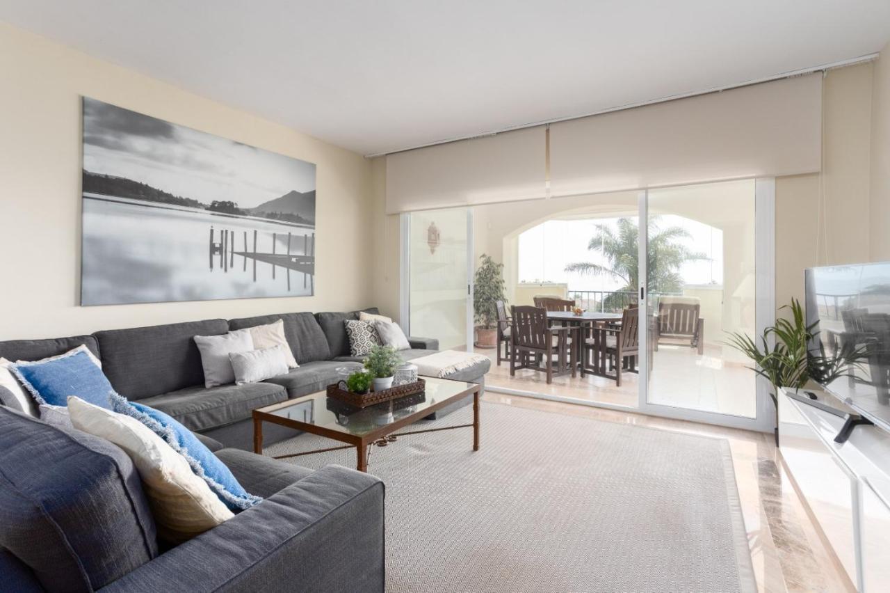 Homeforguest Front Line Beach Apartment In Hacienda Playa Marbella Esterno foto