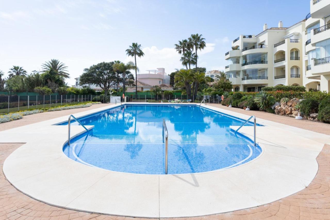 Homeforguest Front Line Beach Apartment In Hacienda Playa Marbella Esterno foto