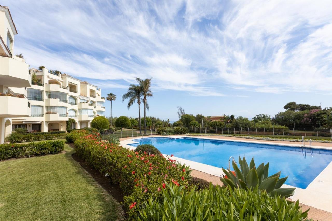 Homeforguest Front Line Beach Apartment In Hacienda Playa Marbella Esterno foto