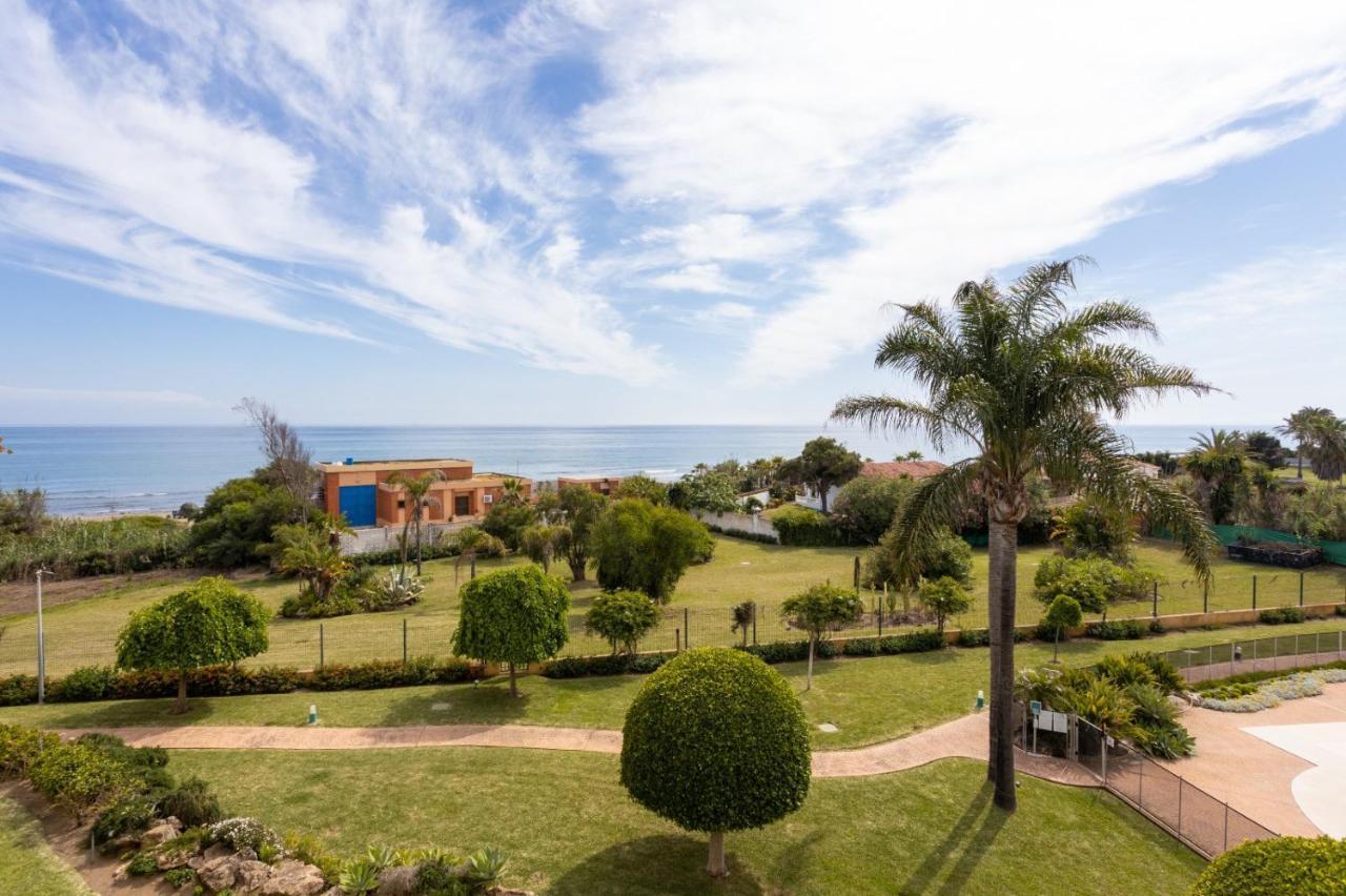 Homeforguest Front Line Beach Apartment In Hacienda Playa Marbella Esterno foto