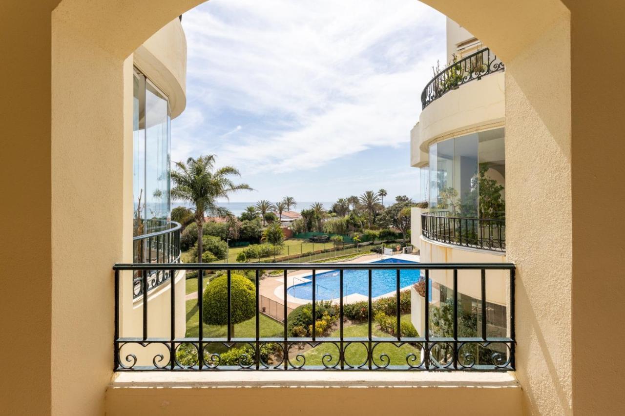 Homeforguest Front Line Beach Apartment In Hacienda Playa Marbella Esterno foto